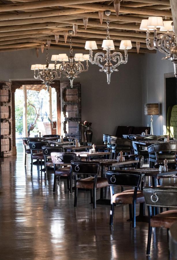 Etosha Oberland Lodge Okaukuejo Zewnętrze zdjęcie