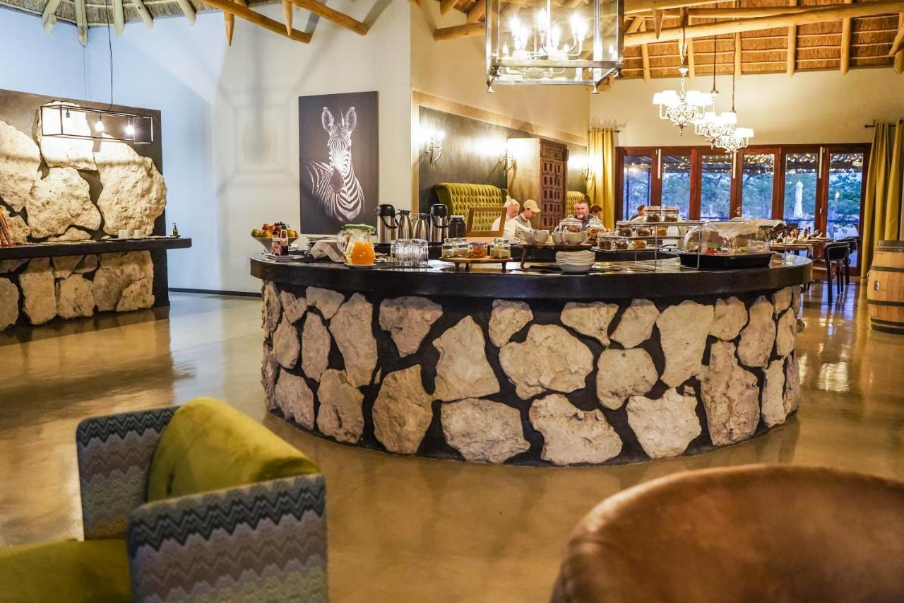 Etosha Oberland Lodge Okaukuejo Zewnętrze zdjęcie